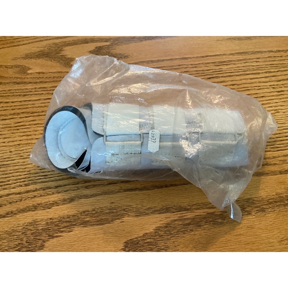 White Equestrian Splint Boots Horse Leg Protection 07180WH New - Picture 3 of 3